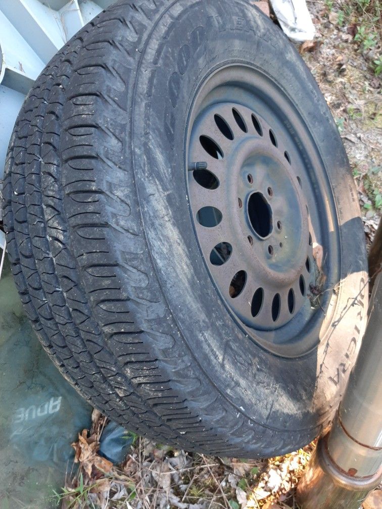 Like New Tire 