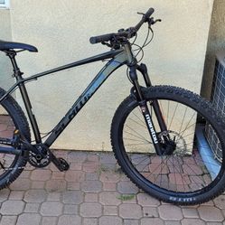 Schwinn Axum Mens Mountain Bike 29"