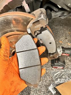 New brake pads and rotor with hardware kit!!