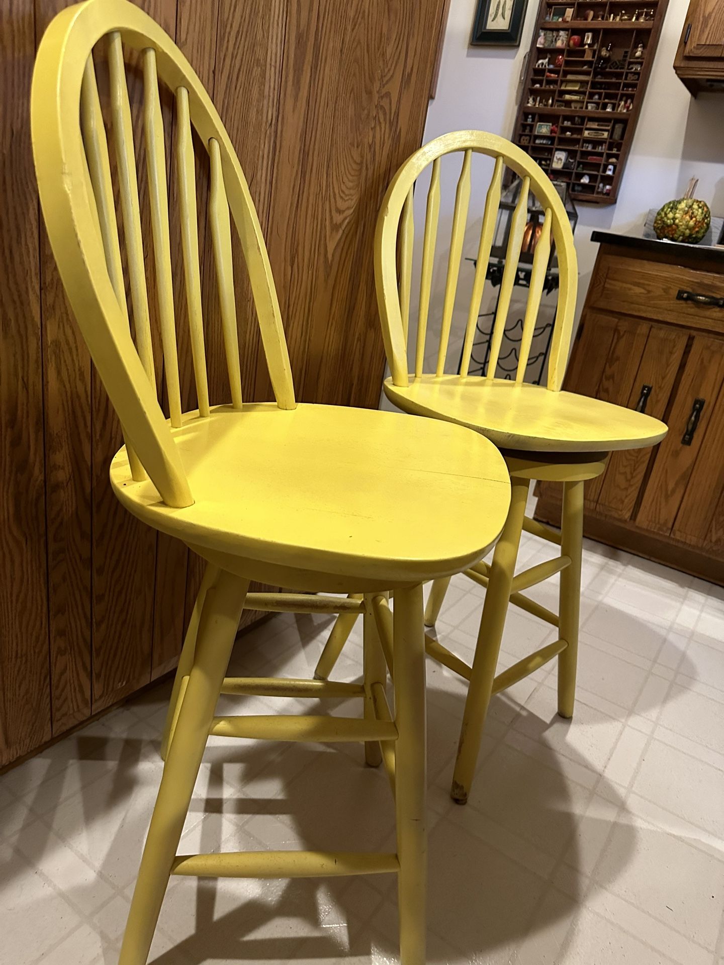 Tall Swivel Wooden Bar Stools 