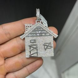 Trap House Pendant 💎
