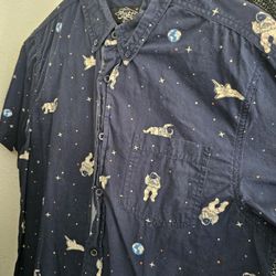 Mens T Shirt Size Medium