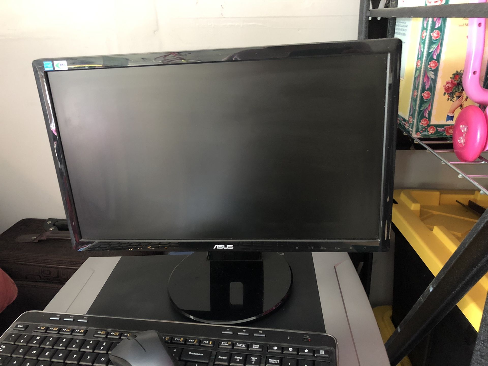 Asus , LG desktop computer