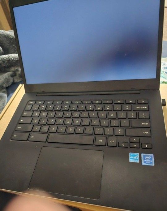 New Galaxy Chromebook Go Unlocked