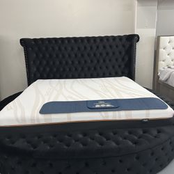 Tufted Storage Bed