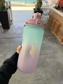 Alani nu Water Jug