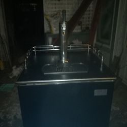 Kegerator, Like New.
