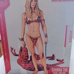 Marvel Gentle Giant Shanna The She-Devil 1/4 Statue limited 270 + Sideshow Book