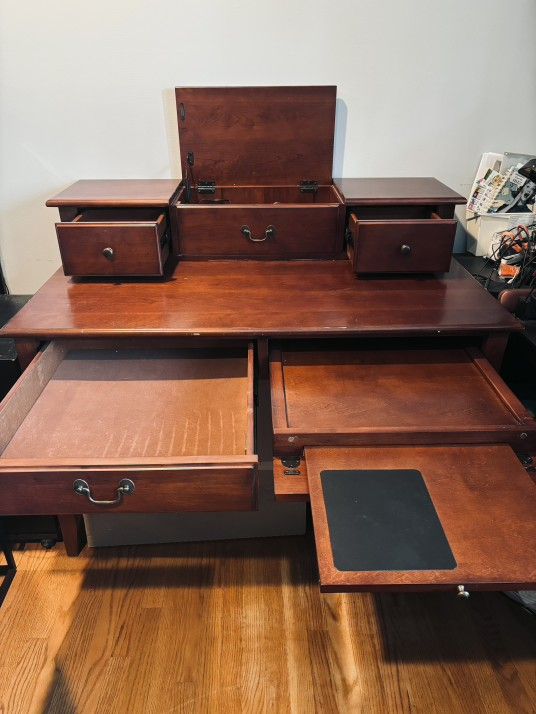Meridian Riverside Cherry Home Office Desk With Hutch