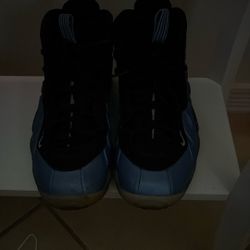 Nike Foamposite Youth Size 5