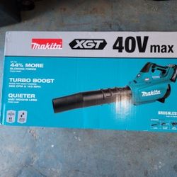 Makita 40V Max Brushless Cordless Leaf Blower 