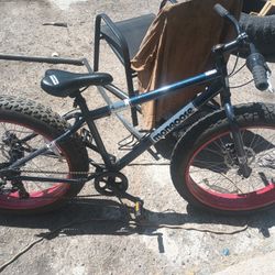26 " Mongoose Dolomite Fat Tire