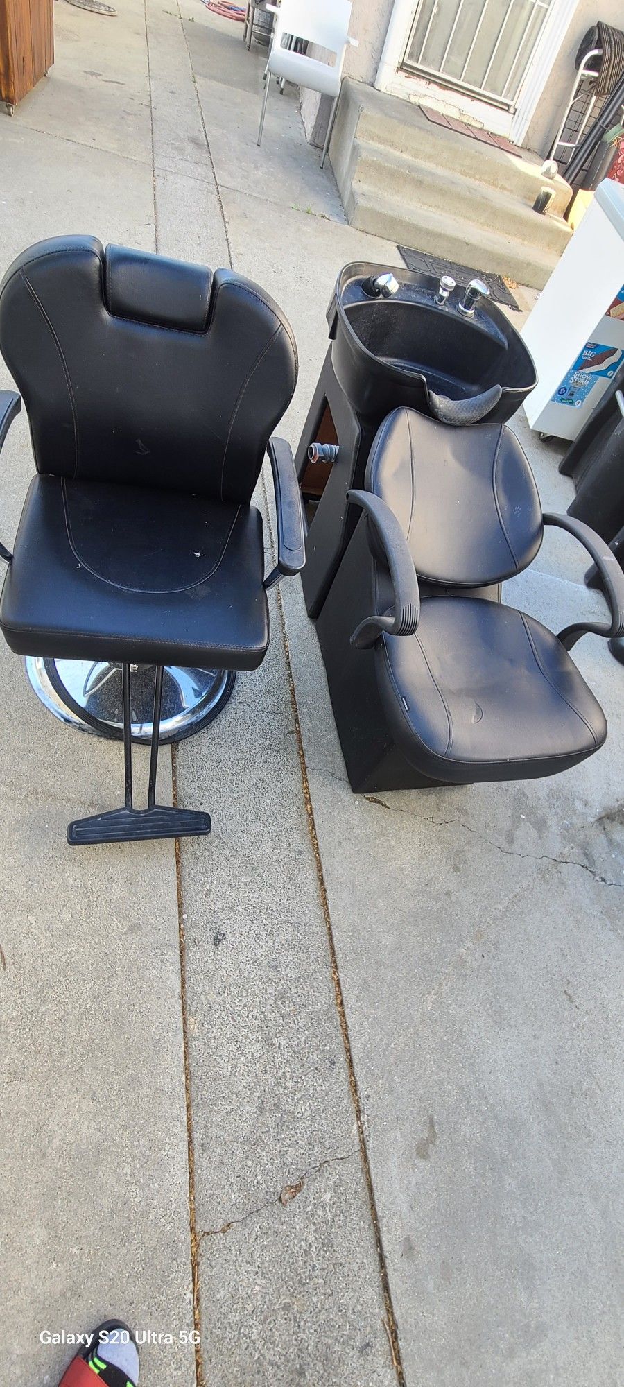 Barber Chair And Hair Whash