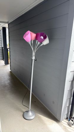 Kids room plastic 5 light floor lamp