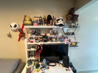 Move out sales toys/collectibles
