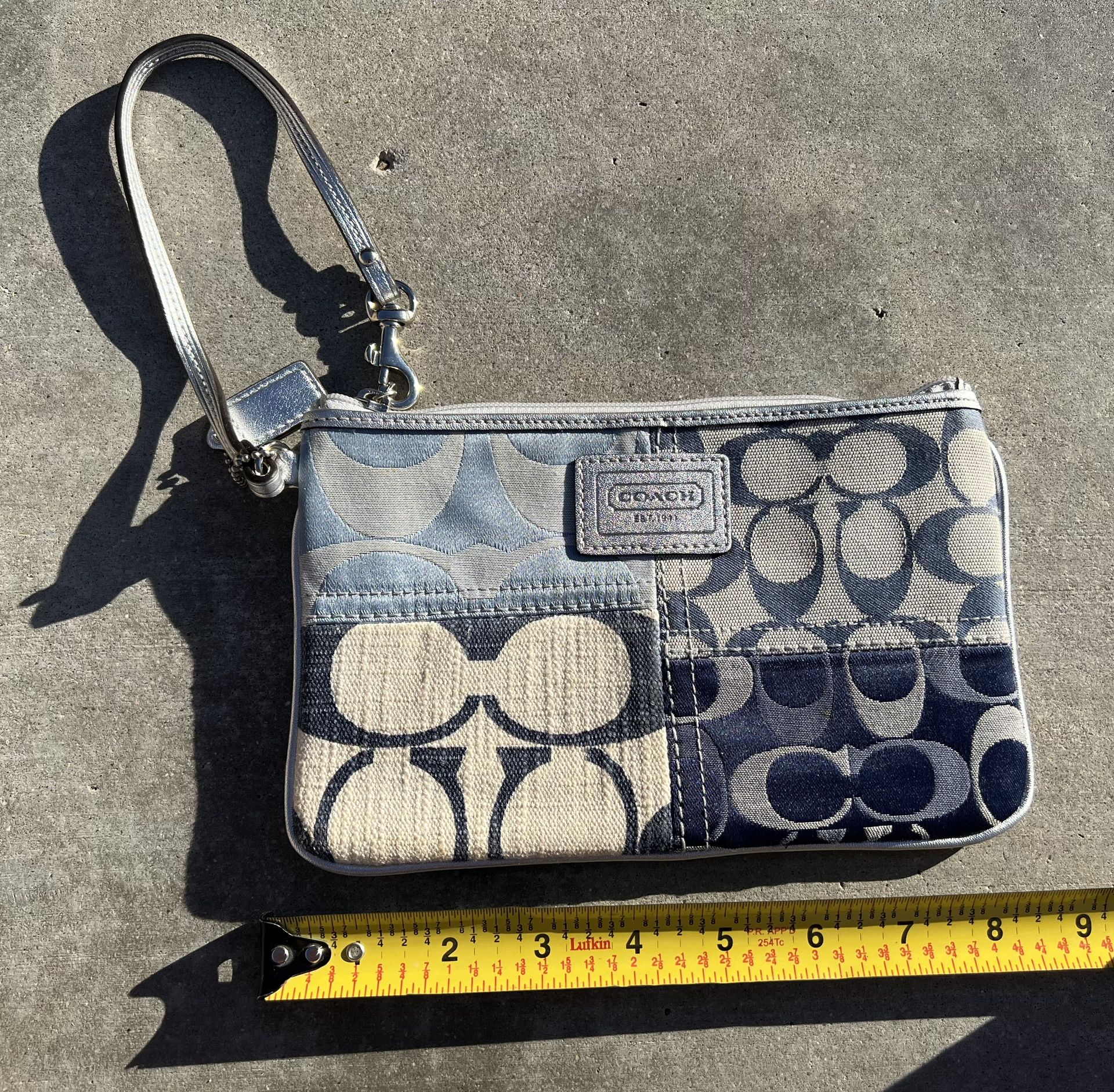 Used Coach Signature Silver/Denim/Multi F47682 Patchwork Large Flat Wristlet
