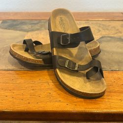 Black Arizona Size 6 Sandal