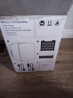 Mini fridge