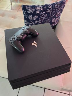 PLAYSTATION 4 PRO CON MAGIA(JAILBREAK) SE ENTREGA CON SUS CABLES Y UN CONTROL
