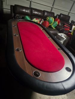 Poker table + Poker chips