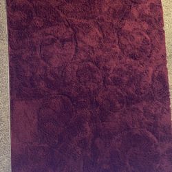 Burgundy Rug GREAT CONDITION 