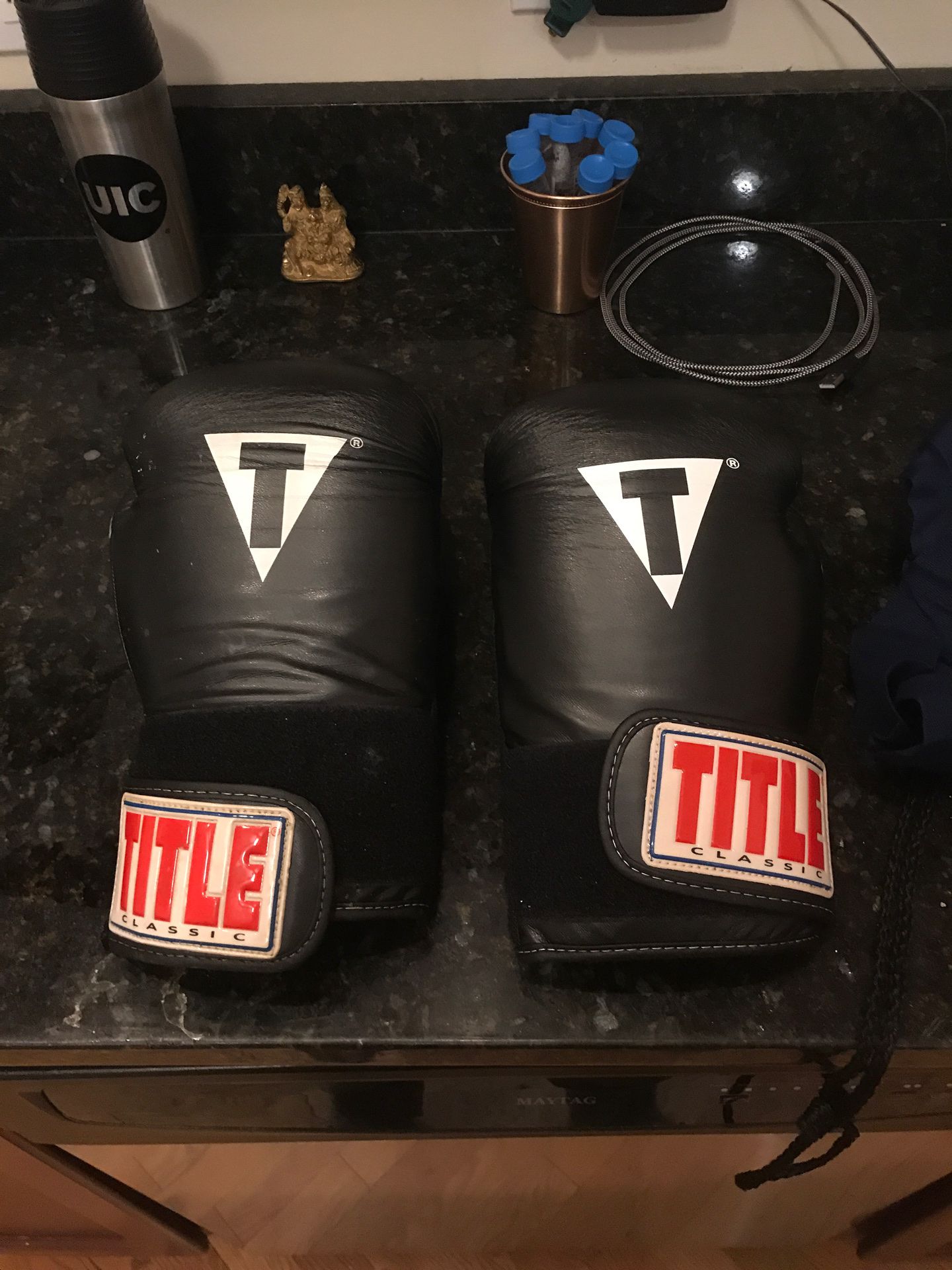 Boxing bag/gloves
