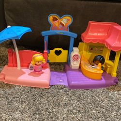 Little People Ice Cream Shop & 2 Figures 