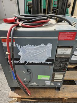 Hobart 725B1-12R Battery Charger Forklift Charger