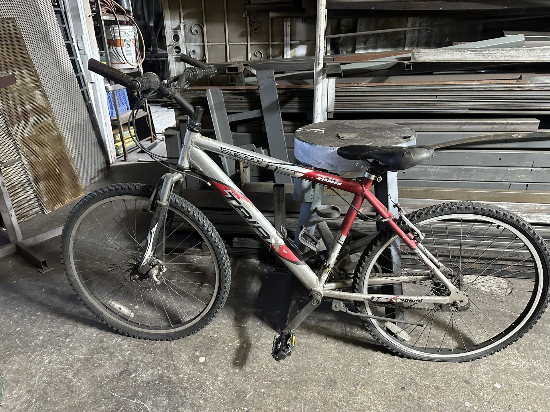 Triax VAX 3000 Aluminum Bike - 26 In Mountain Bike