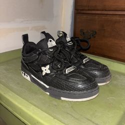 Louis Vuitton Skates (Black/White)  Size 9