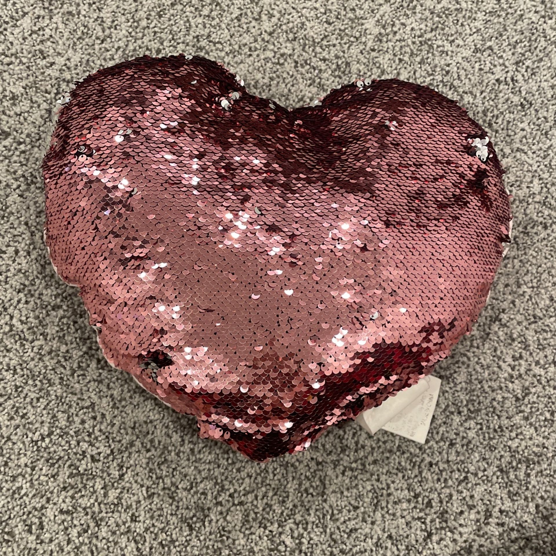 Heart pillow