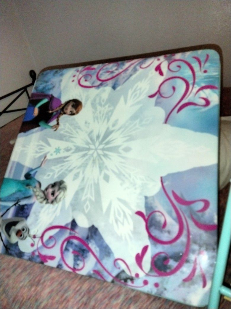 Frozen Theme Table And Chair (1)
