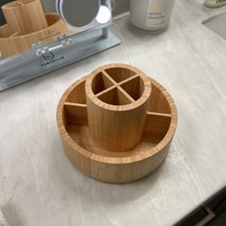 Spinning Make Up Holder 