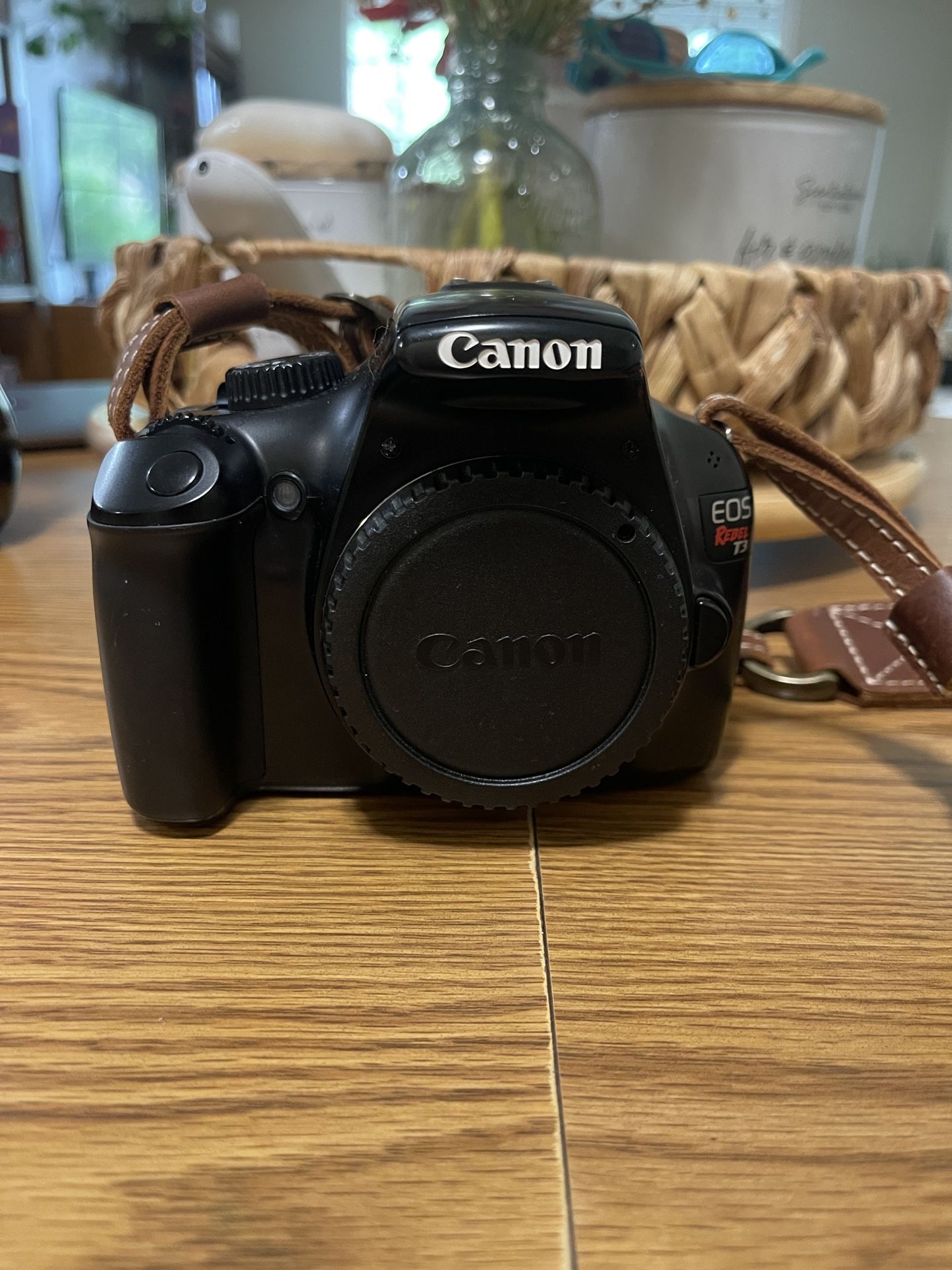 Canon T3 Body