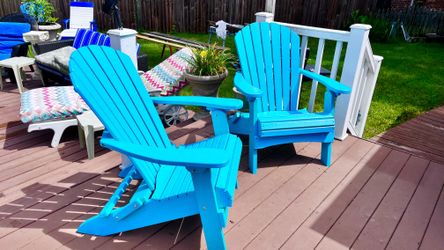 FOLDING ADIRONDACK CHAIRS / NEW