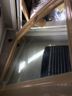 Removable dresser mirror