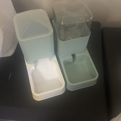 Automatic Water And Food Dispenser For Dog/Cat