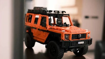 Mercedes-Benz G500 building block set- 2891 pcs