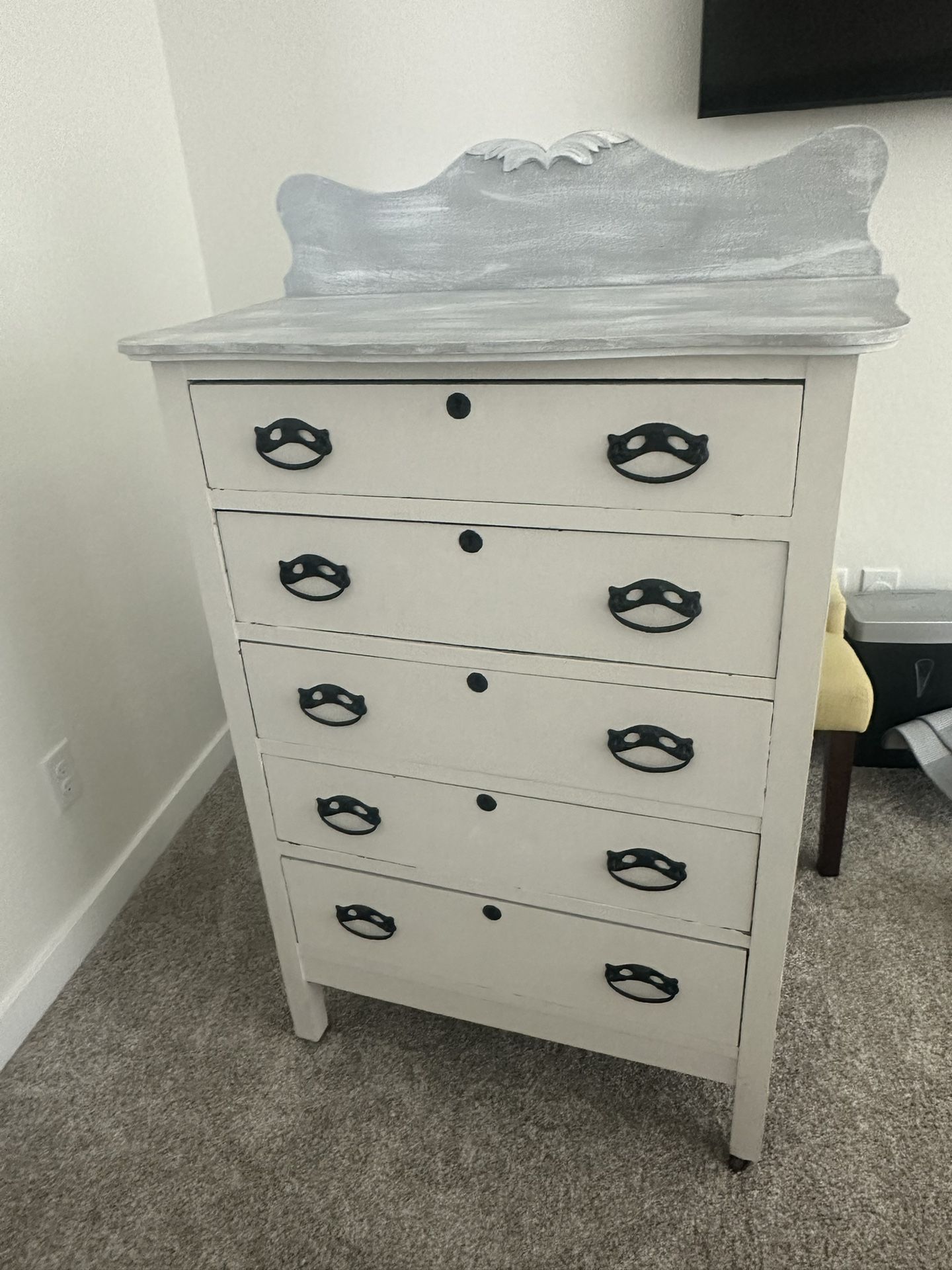 Antique Vintage Dresser In Queen Creek