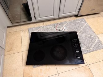 Whirlpool glass cooktop
