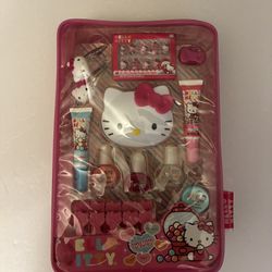 Hello Kitty Cosmetic Set