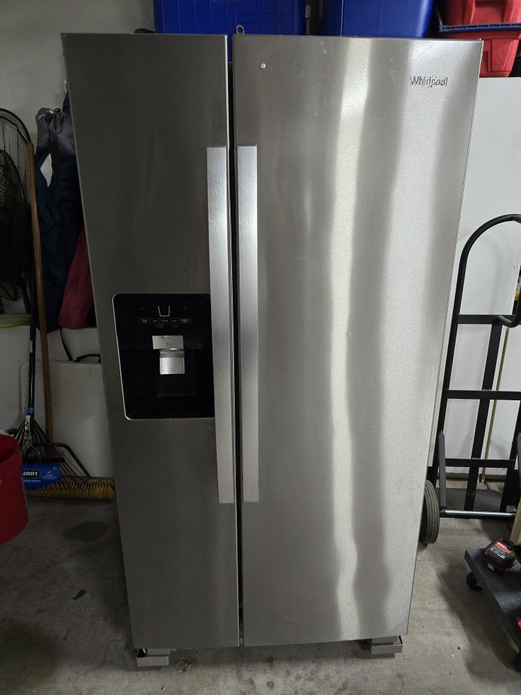 Whirlpool Stainless Steel Refrigerator $200