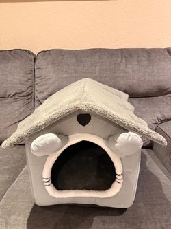 PET HOUSE