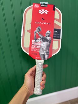 Selkirk OMNI Elongated pickleball paddle