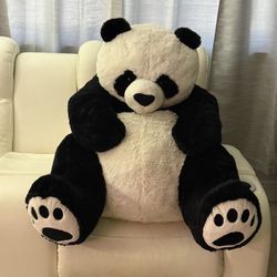 Huge Teddy Bear!!!  Great Condition!!!    Make an offer and come pick it up!!!