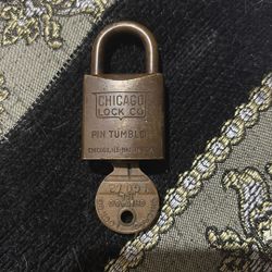 Chicago Lock Company Vintage U.S.N Pin Tumbler Lock w/ Original Key