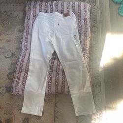 White Levi’s Brand New 
