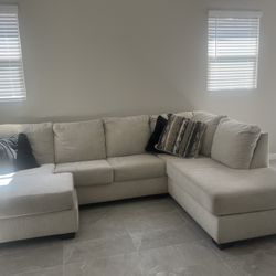 Beige Sectional Couch – Good Condition