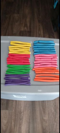 twist curling rollers pickup 2-11 pm rainbow/Charleston cash only