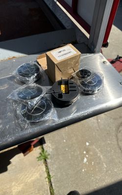 BMW Oil Cap and Logos